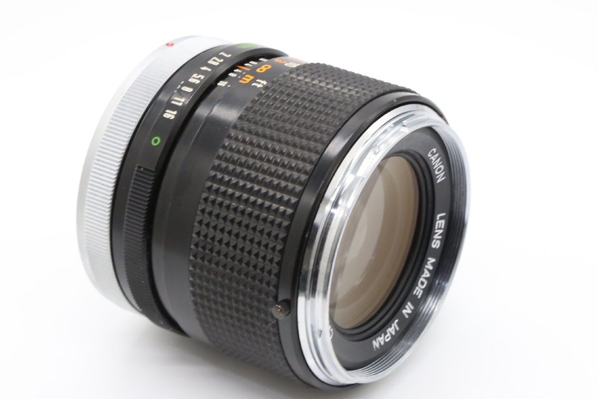 良品 レア Canon FD 35mm f2 銀枠 クロームリング 凹み 最大絞り16 〇 広角 単焦点 プライム マニュアル オールドレンズ フード付き_画像8