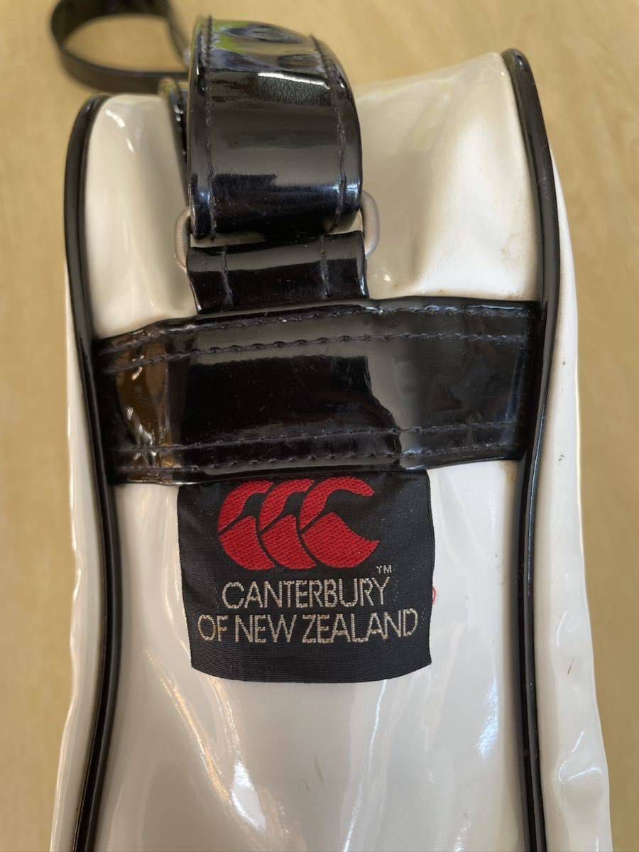 ★Canterbury of New Zealand エナメルバッグ 白×赤×黒／カンタベリー／ショルダーバッグ 鞄