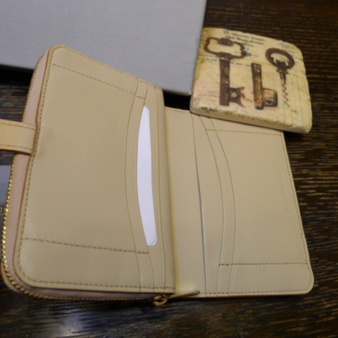 【新品】J&M DAVIDSON◆2つ折り財布/レザー/BEG/レディース/MEDIUM ZIP AROUND WALLET_画像3