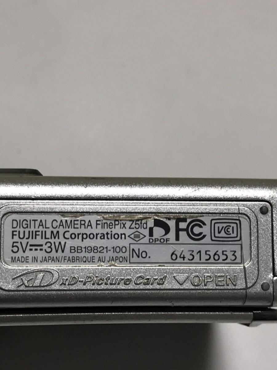 FUJIFILM 富士フイルム FINEPIX コンパクトデジタルカメラ Z5fd 6.3 MEGA 日本製品  の画像9