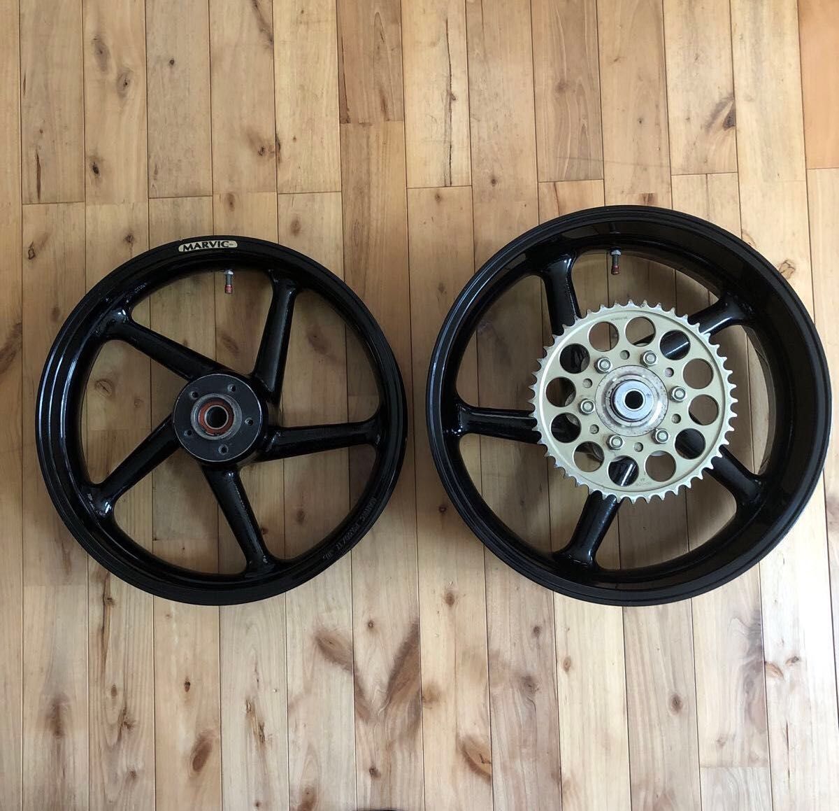 ZZR1100D 前後マグホイール MARVIC マービック ウレタン塗装 黒 ZZR1100D 前後マグホイール MARVIC マービック ウレタン塗装 黒