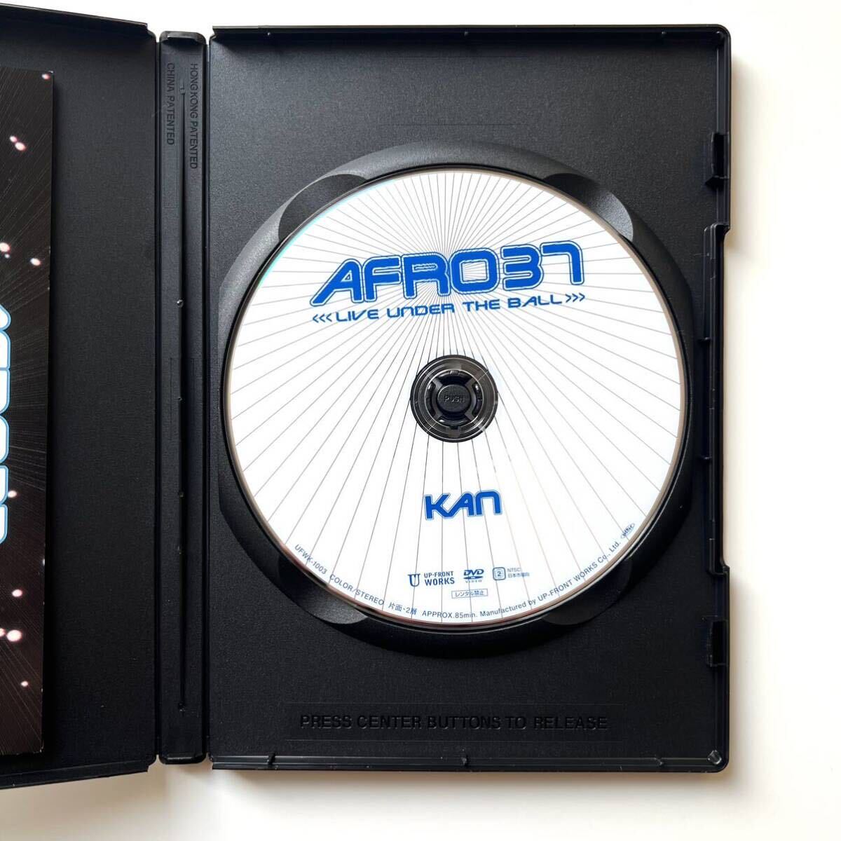 【ほぼ新品】KAN LIVE DVD『AFRO 37 -Live Under The Ball-』_画像3