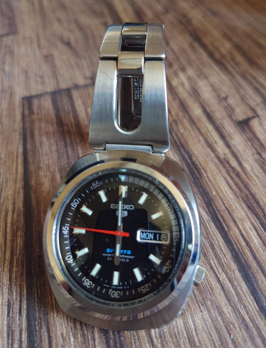 セイコー / ５スポーツ / 復刻 10Bar / Seiko / 5sports / 7s36-0050 / 黒文字盤の画像1