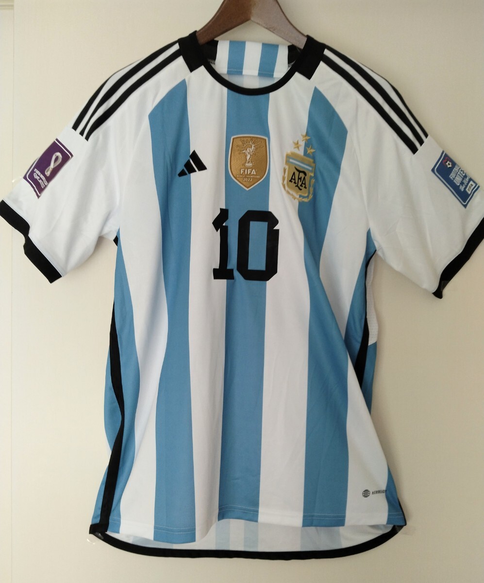 リオネル・メッシ 直筆サイン 2022 FIFAワールドカップアルゼンチン代表優勝 三つ星 メッシ 特別限定版ボックス付 証明書 レア品の画像7