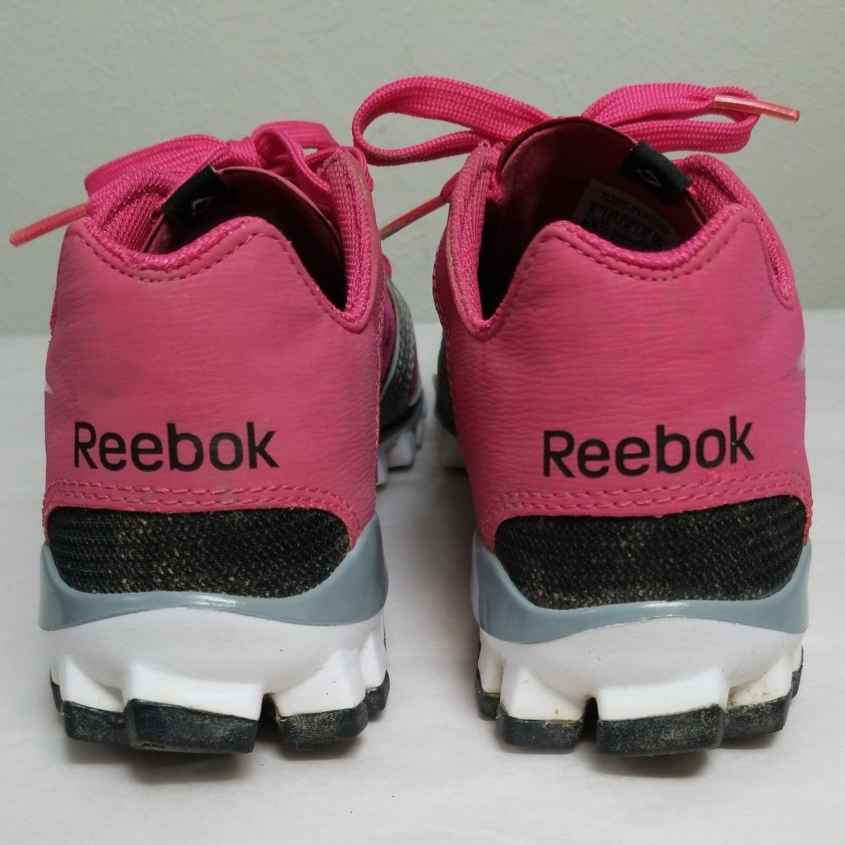 【箱無梱包】Reebok リーボック ランニングシューズ スニーカー ジョギング 軽量 通気性有り