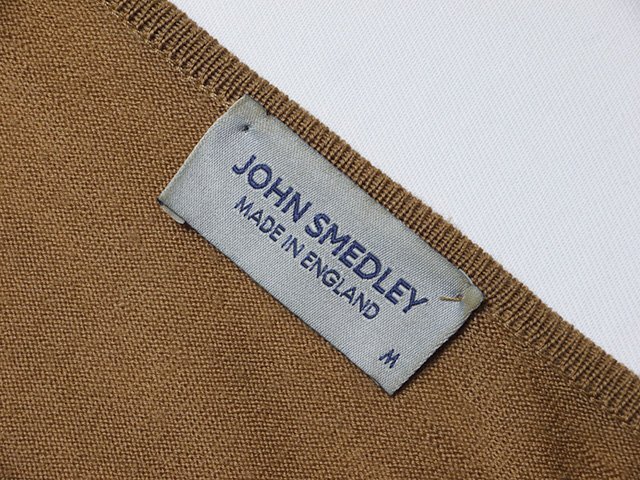 英国製　JOHN SMEDLEY　ジョンスメドレー　Vネック　セーター　正規品　Mサイズ　ハイゲージ　メリノウール　ニット　イングランド製_画像2