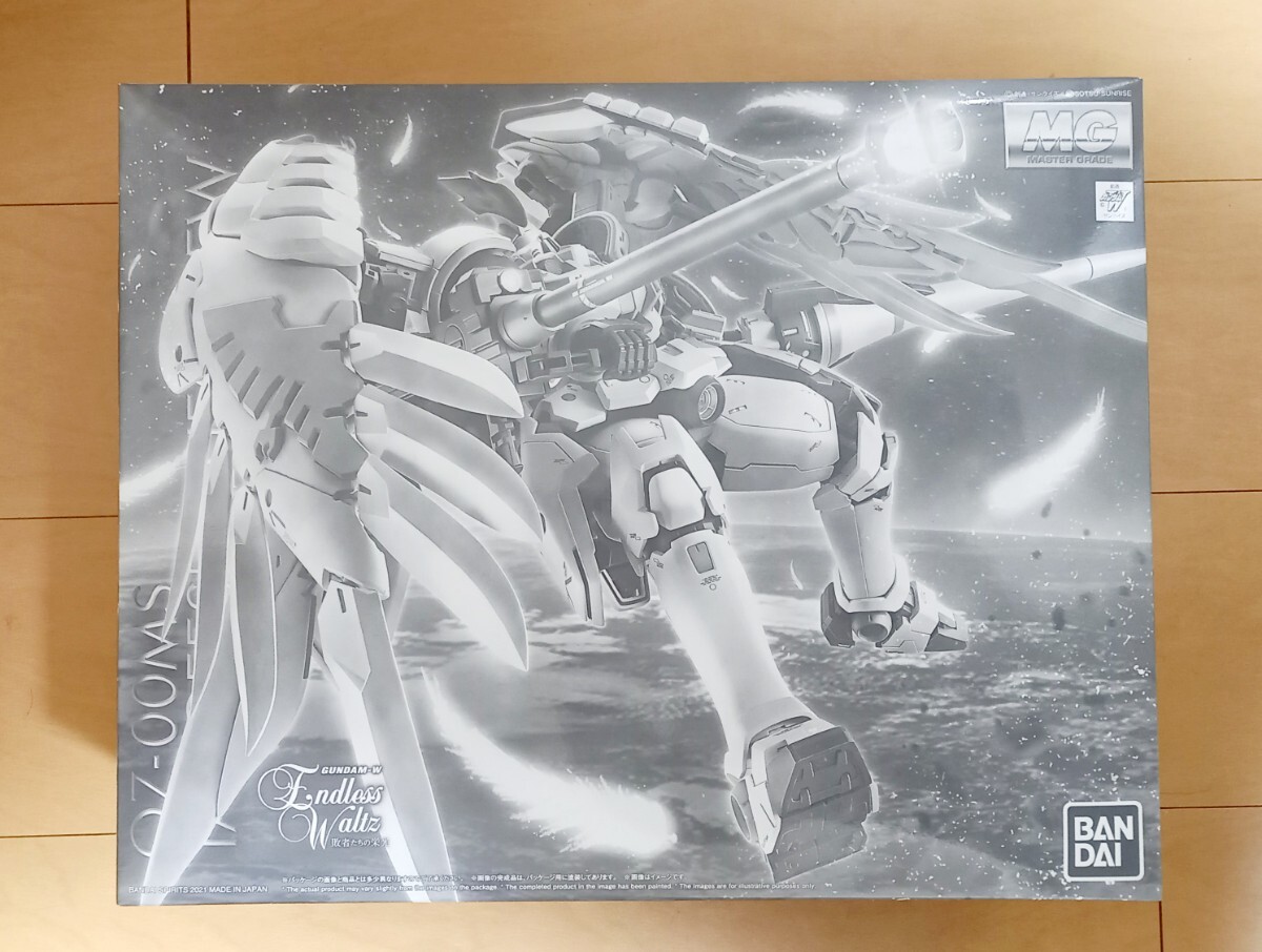 【未組立品】バンダイ 1/100 トールギスF EW MG 「新機動戦記ガンダムW Endless Waltz 敗者たちの栄光」_画像1