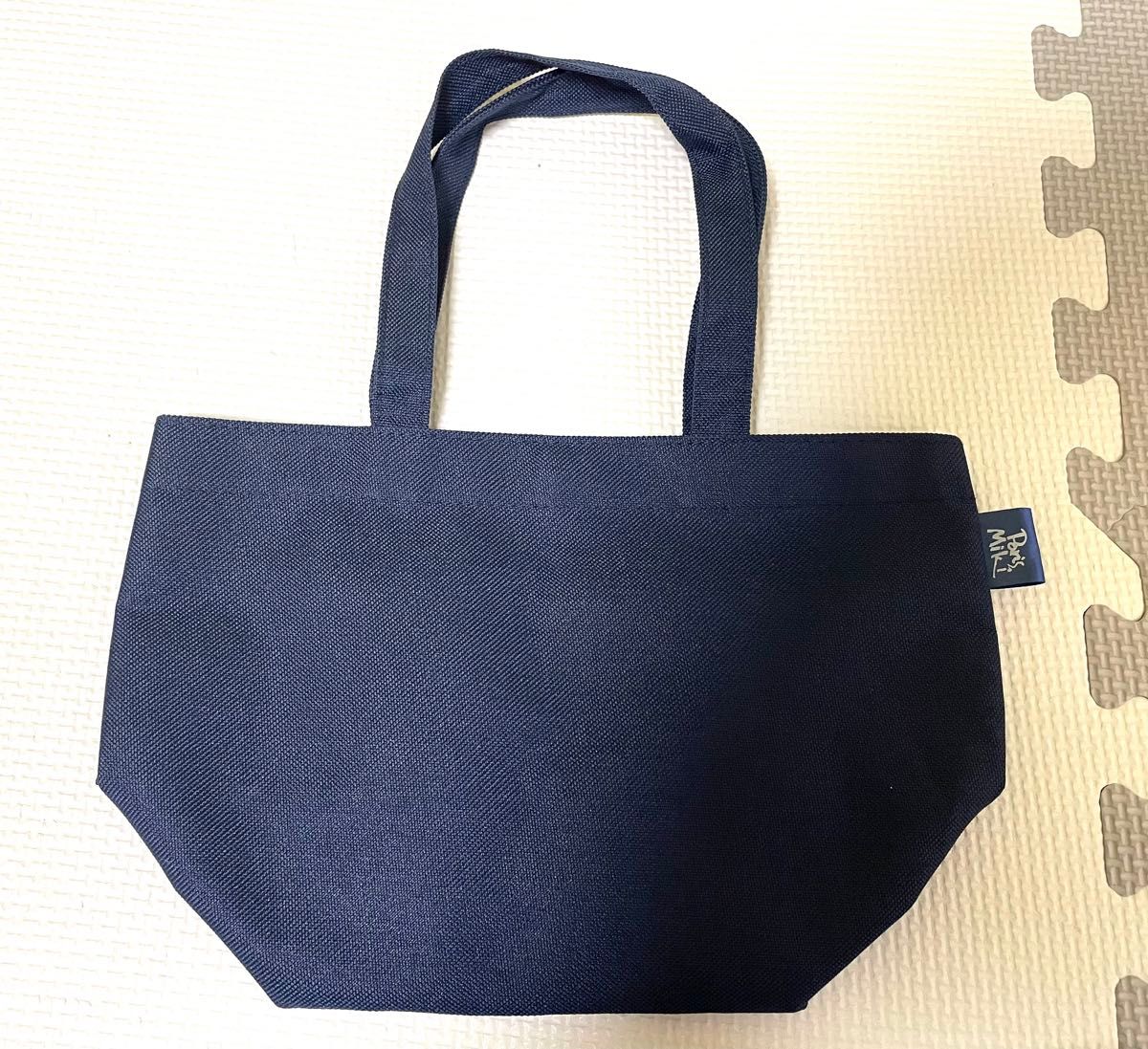 【未使用品】紺色　小さめサイズの トートバッグ