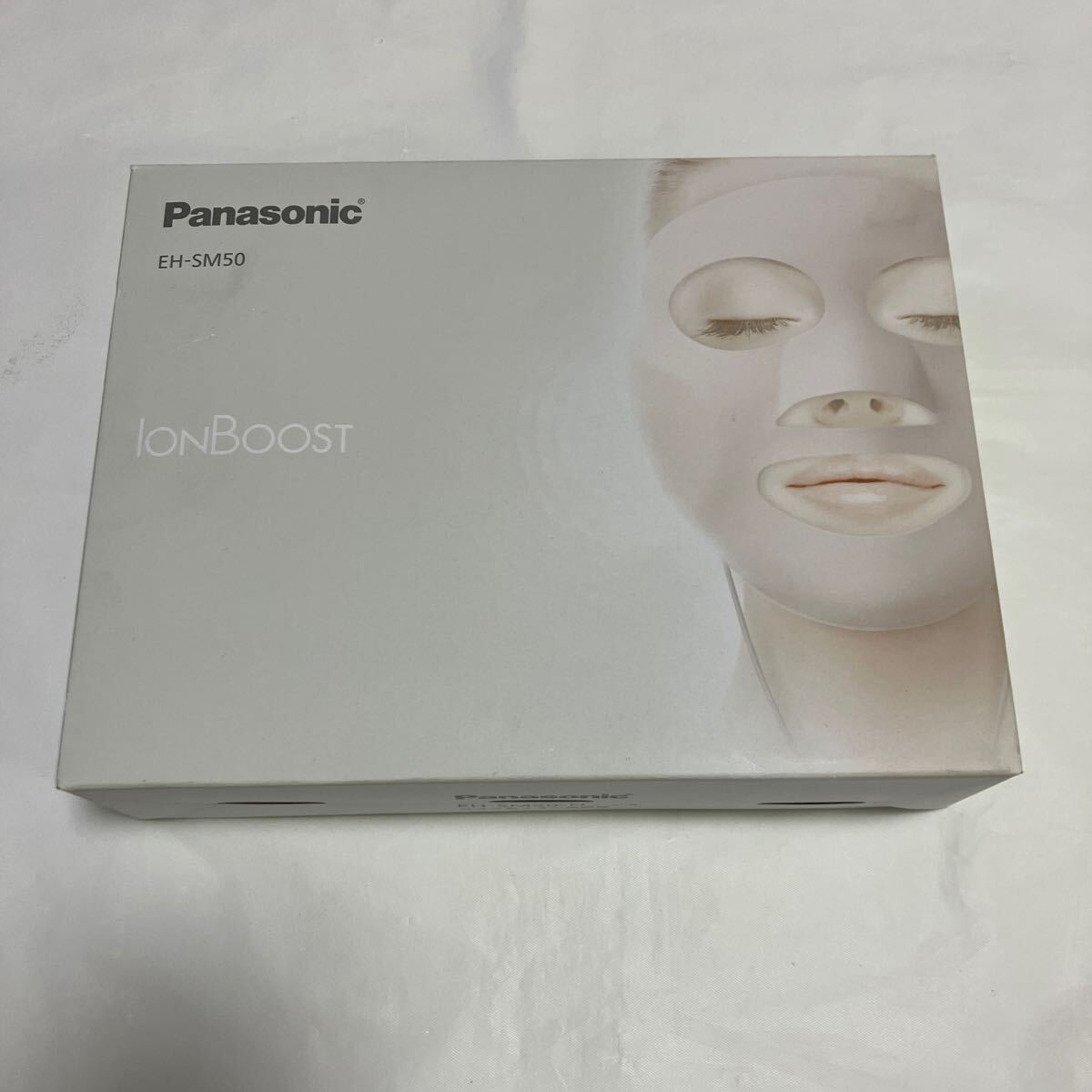 パナソニック マスク型イオン美顔器 イオンブースト EH-SM50-N ゴールド_画像1