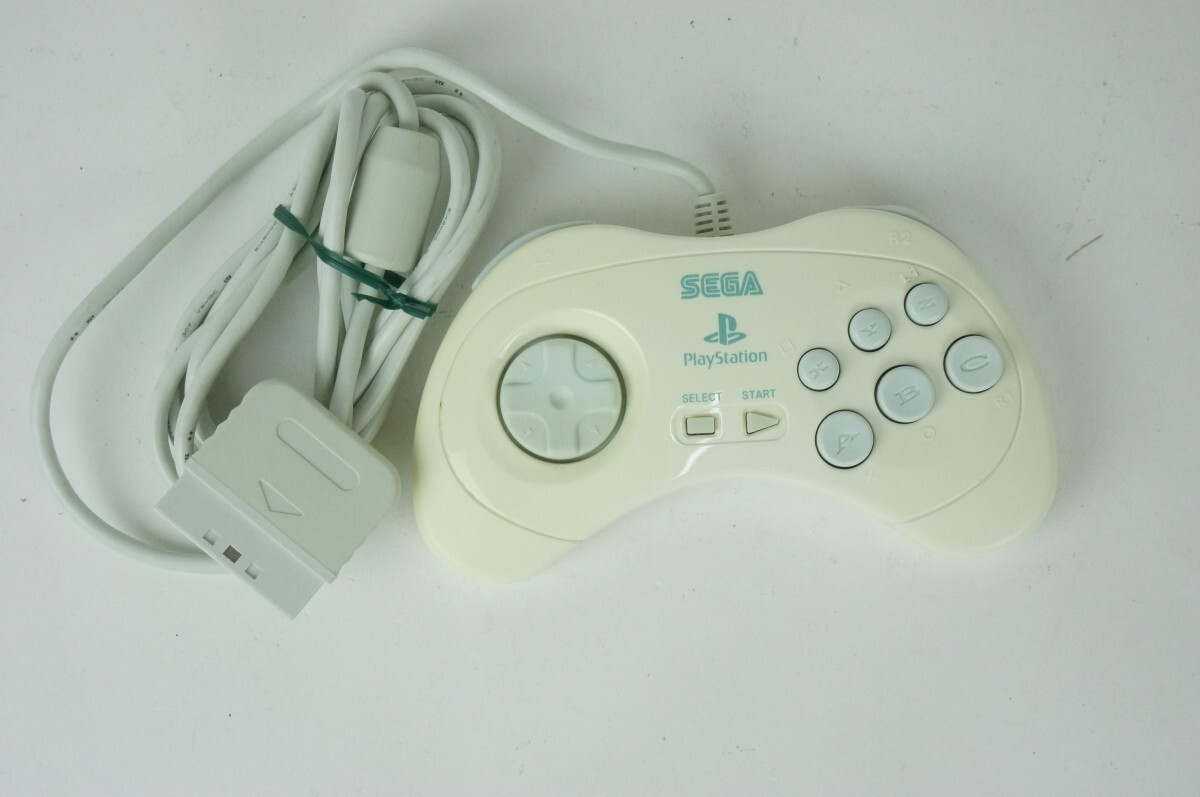 【1円スタート】セガサターン　コントロールパット　スノーホワイト 復刻版　PS2　SS　SEGA　　動作品　中古_画像1