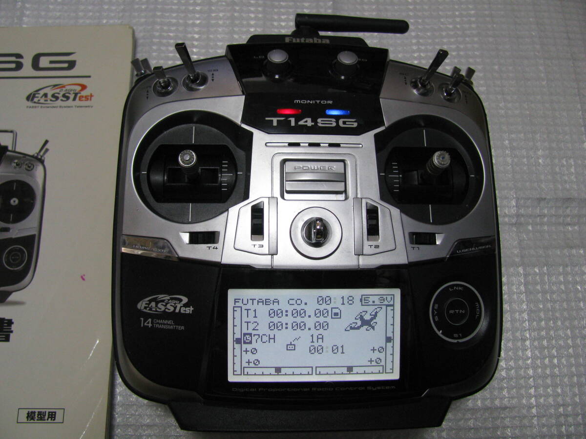  Futaba. transmitter : T14SG(2.4GHz) ( drone specification )