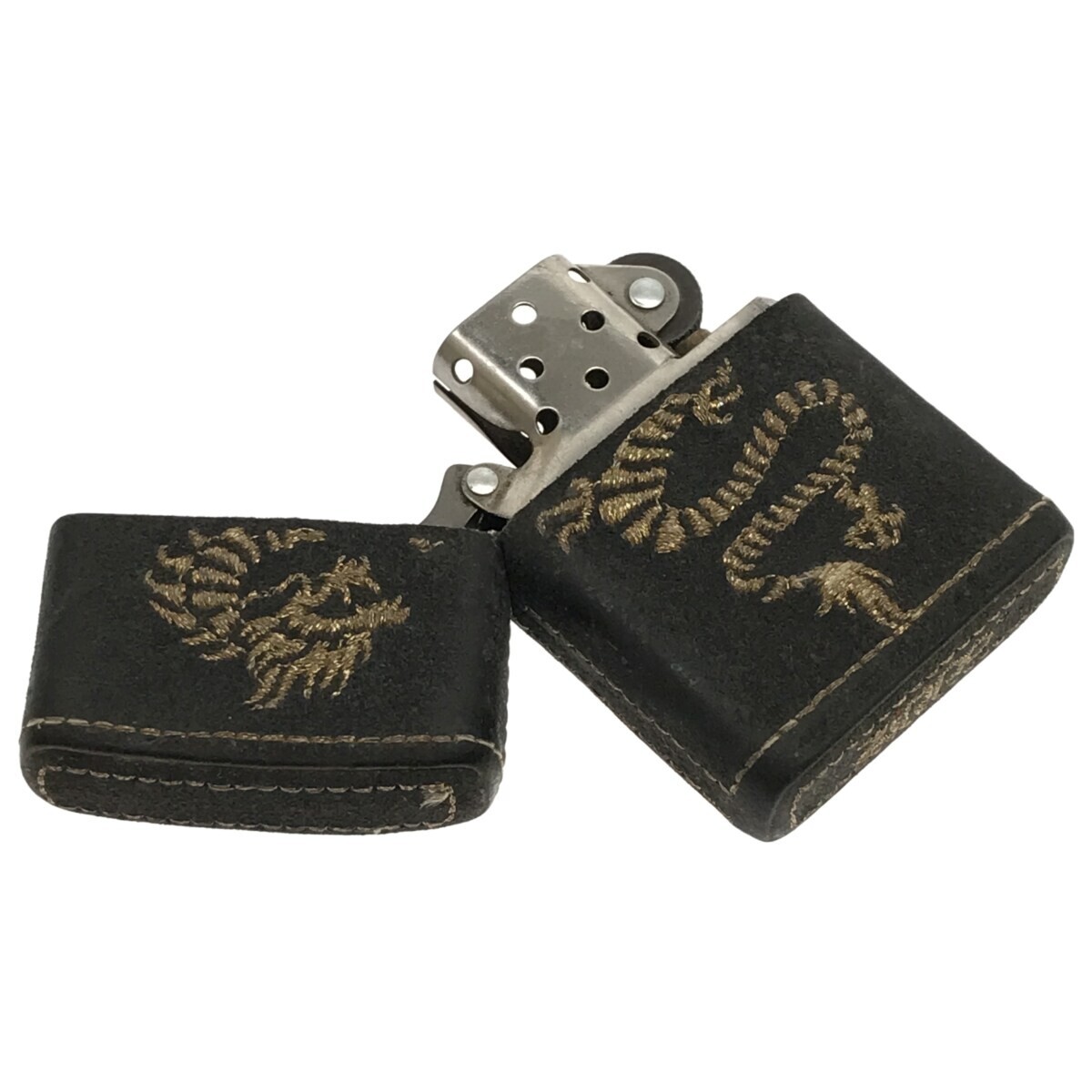 【稀少】Zippo スエード 全面 革巻き ゴールド ドラゴン 金色 龍 刺繍 豪華 天然皮革 ジッポ オイルライター コレクション 喫煙具 J1175_画像8