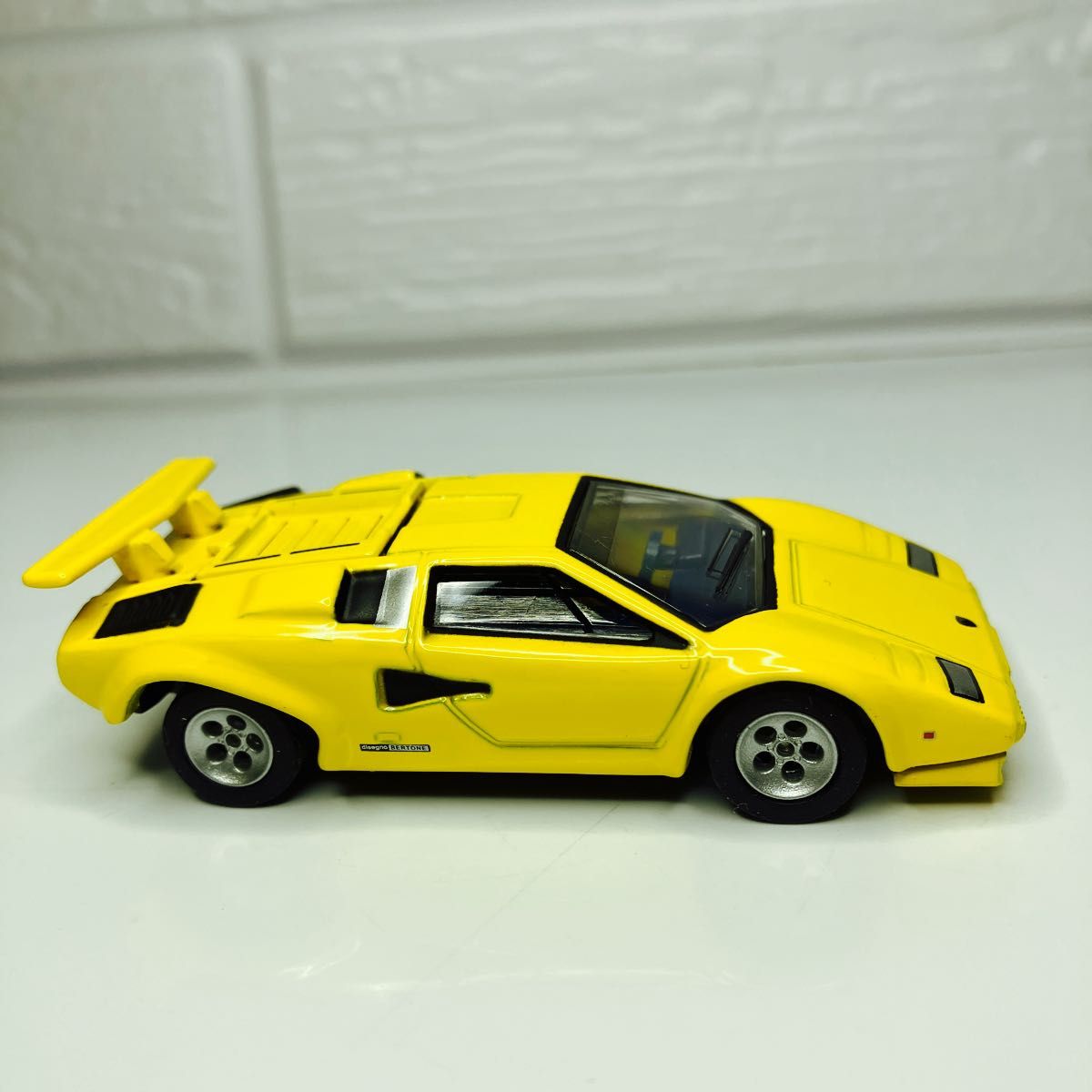 絶版トミカ ランボルギーニ カウンタックLP500S レアモデル美品 絶版トミカ ランボルギーニ カウンタックLP500S レアモデル美品