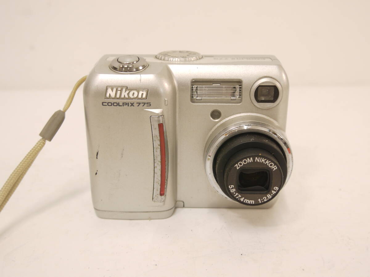 227 Nikon COOLPIX 775 ZOOM NIKKOR 5.8-17.4mm 1:2.8-4.9 ニコン クールピクス デジカメ デジタルカメラ 電池式_画像1