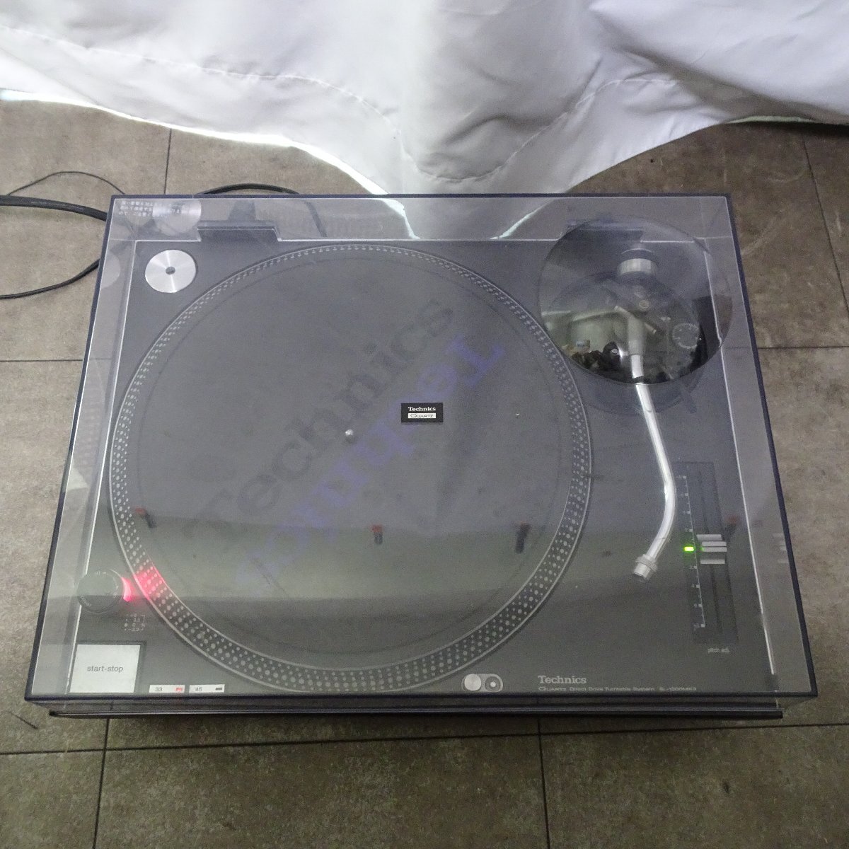 Q10414【発送可!】TECHNICS SL-1200 MK3 ターンテーブル A-59_画像1