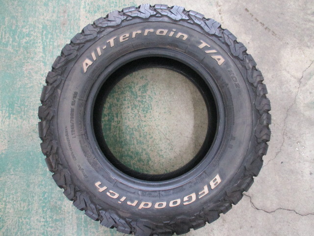 中古タイヤ 1本のみ BFグッドリッチ オールテレーン T/A KO2 LT 245/70R16 113/110S RWL ホワイトレター_画像2