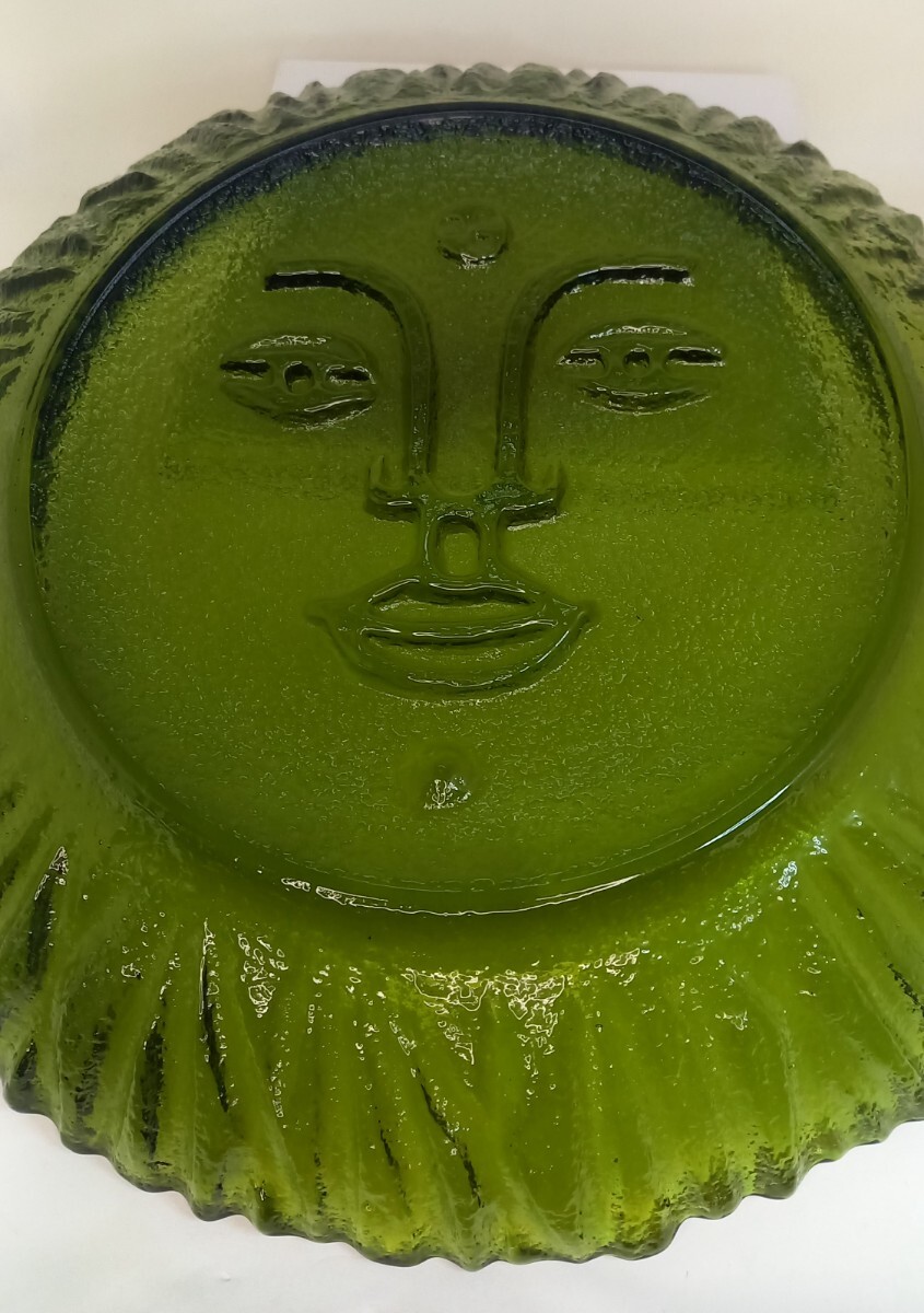 ササキガラスの飾り皿：顔 / グリーン」（直径約30㎝　レトロ　アンティーク_画像4