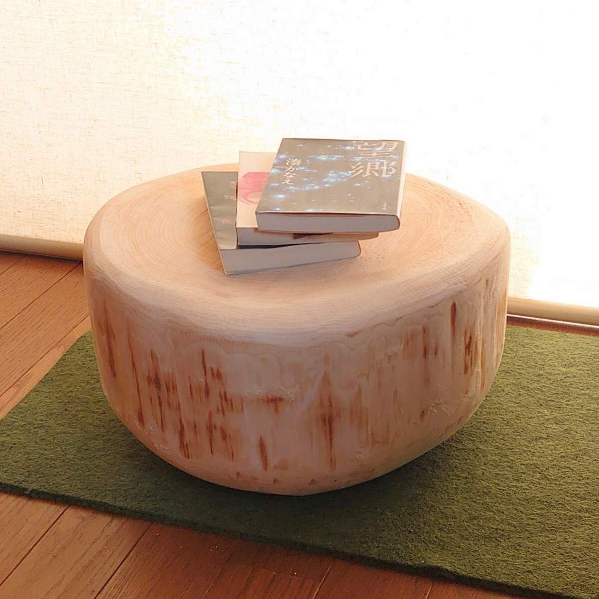 ひのき丸太サイドテーブル・ワイド・無垢無塗装・オーガニック・天然アロマウッドの画像2