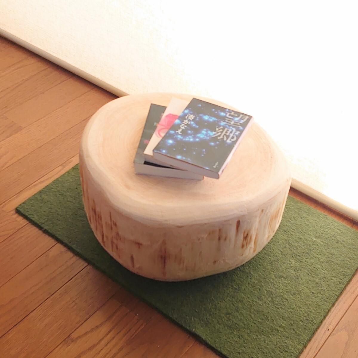 ひのき丸太サイドテーブル・ワイド・無垢無塗装・オーガニック・天然アロマウッドの画像4