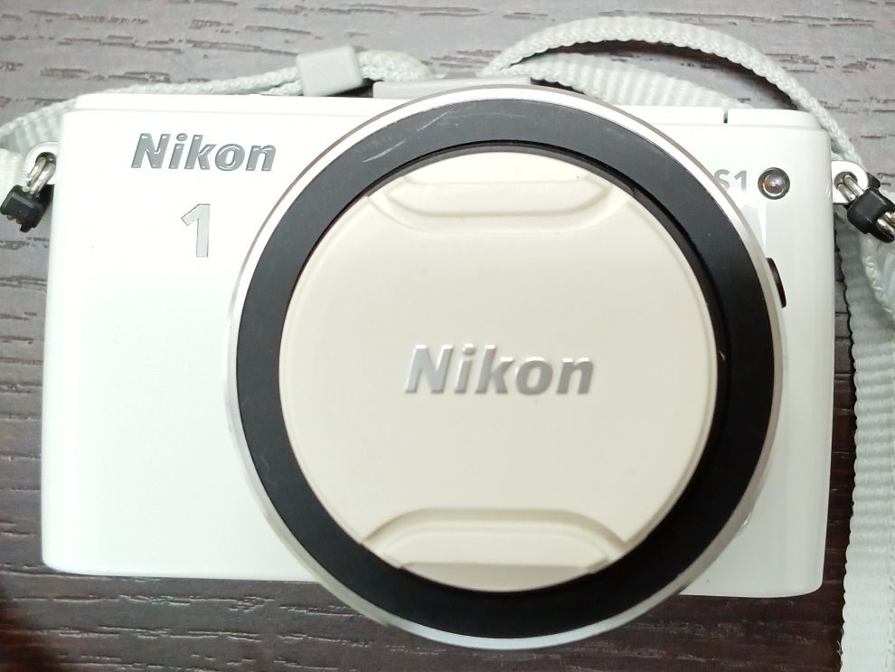 #2735【ニコン　ミラーレスカメラ　Nikon　S1 ダブルレンズキット　10-30mm 30-110mm 中古　動作確認済】_画像3
