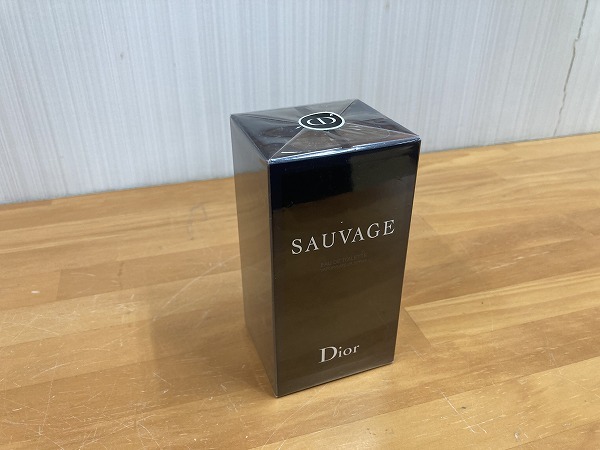 新品未使用　Christian Dior クリスチャンディオール SAUVAGE ソヴァージュ オードゥトワレ 100ml メンズ香水（M7219）_画像1