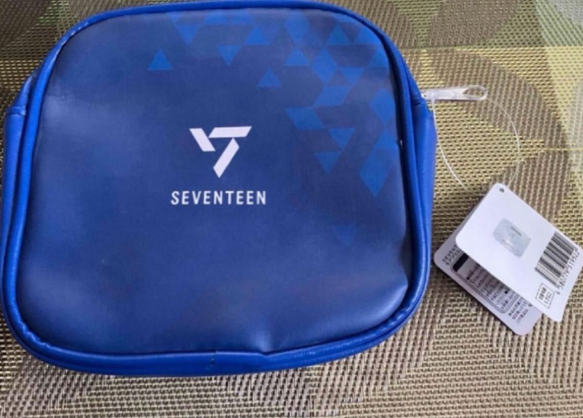 【未使用品】SEVENTEEN モアプラスプリントチャーム　WOOZI ウジ　セブンティーン　SVT チャーム モアプラスポーチ