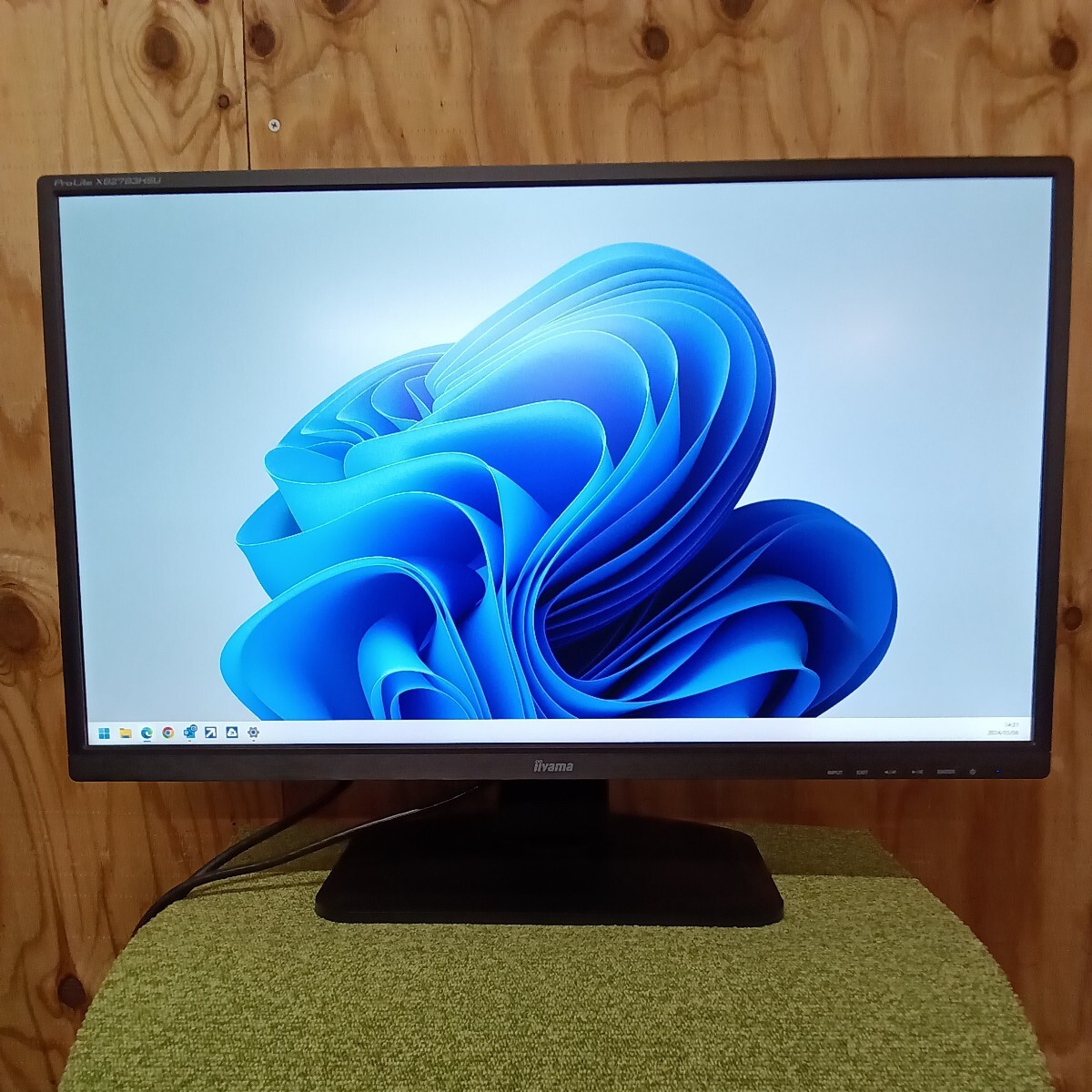 27インチ液晶モニターiiyama ProLite XB2783HSU no.3の画像1