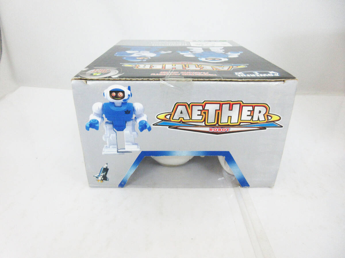 F9426* retro toy * robot *AETHER ROBOT*JIA LI TOYS* sound . light action *fa knee robot * battery type * unopened goods 