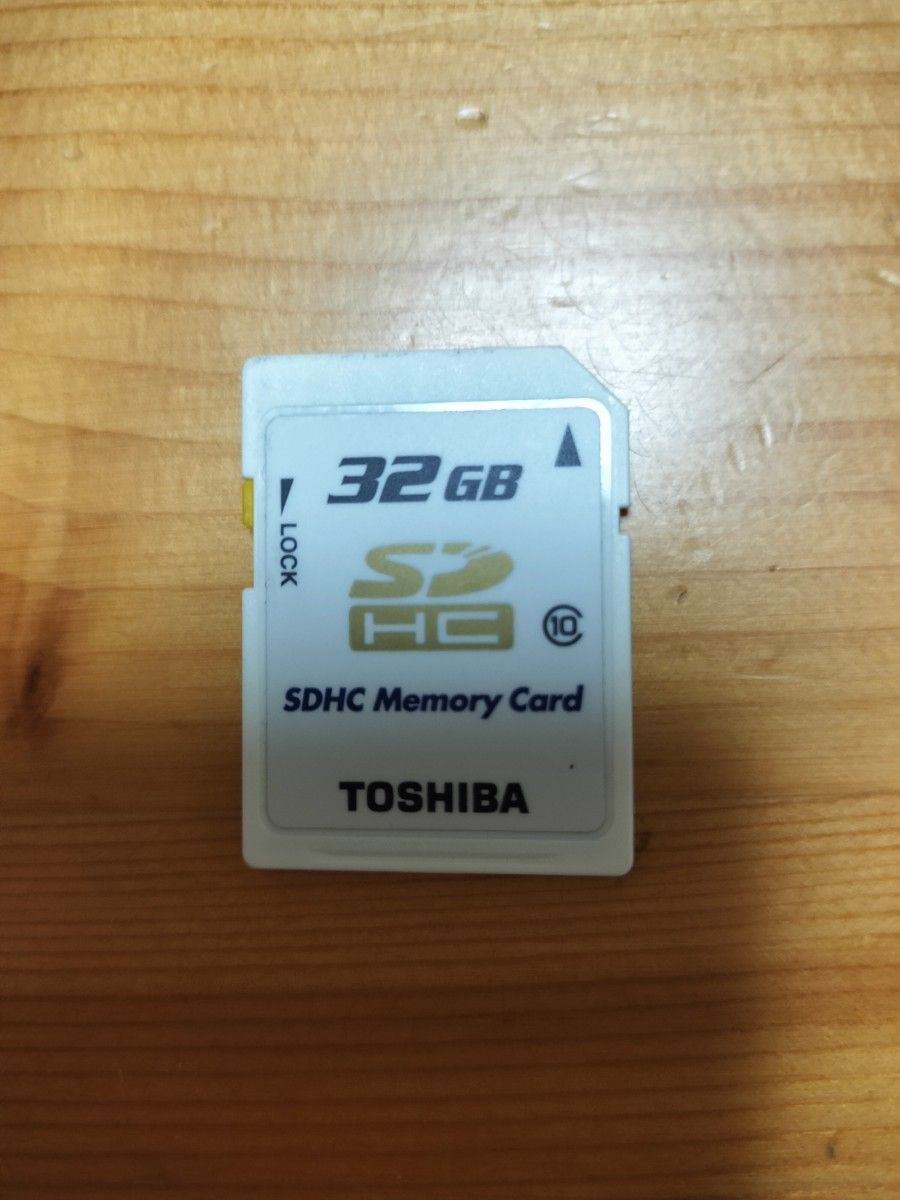 SDHCカード TOSHIBA フォーマット済み 32GB CLASS10
