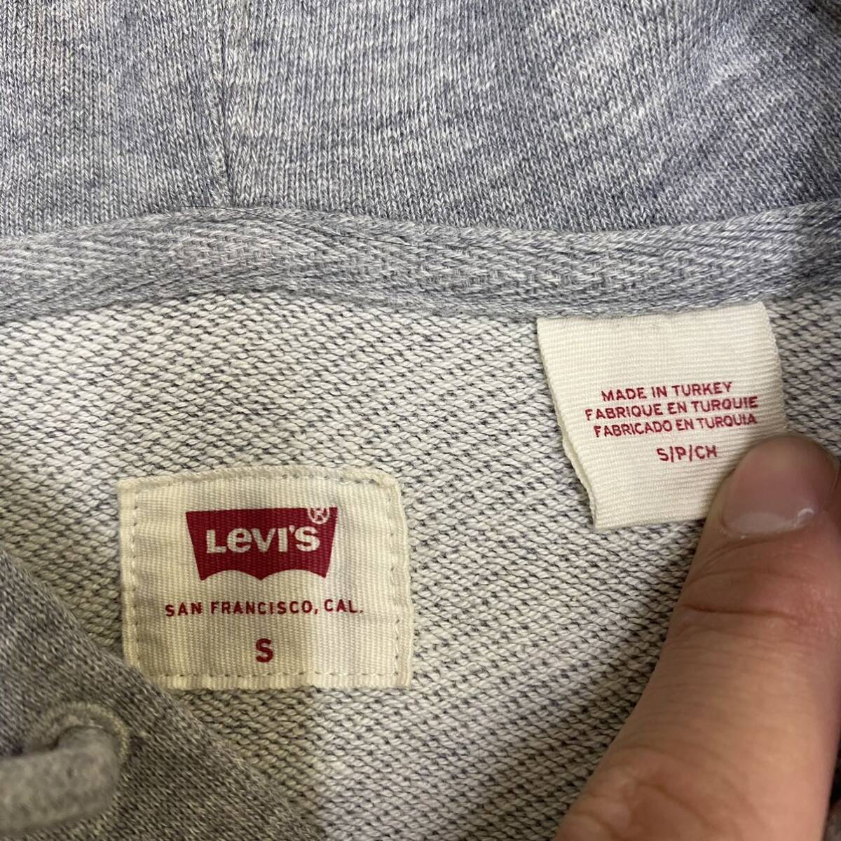 Levi's リーバイス スウェット パーカー プルオーバー サイズS グレー 灰色 メンズ トップス 最落なし （H17）_画像6