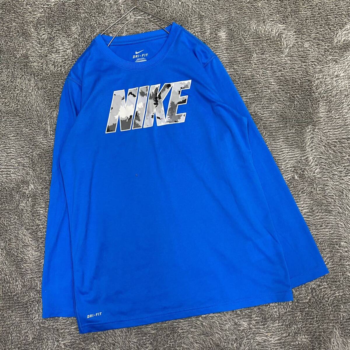 NIKE ナイキ 長袖Tシャツ 長袖カットソー ロンT サイズL ブルー 青 キッズ 子供服 トップス 最落なし （Y17）_画像1