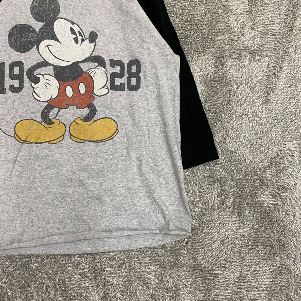 Disney ディズニー 長袖Tシャツ 長袖カットソー ロンT 七分袖 ラグラン サイズS グレー 灰色 キッズ 子供服 トップス 最落なし （Y17）_画像5