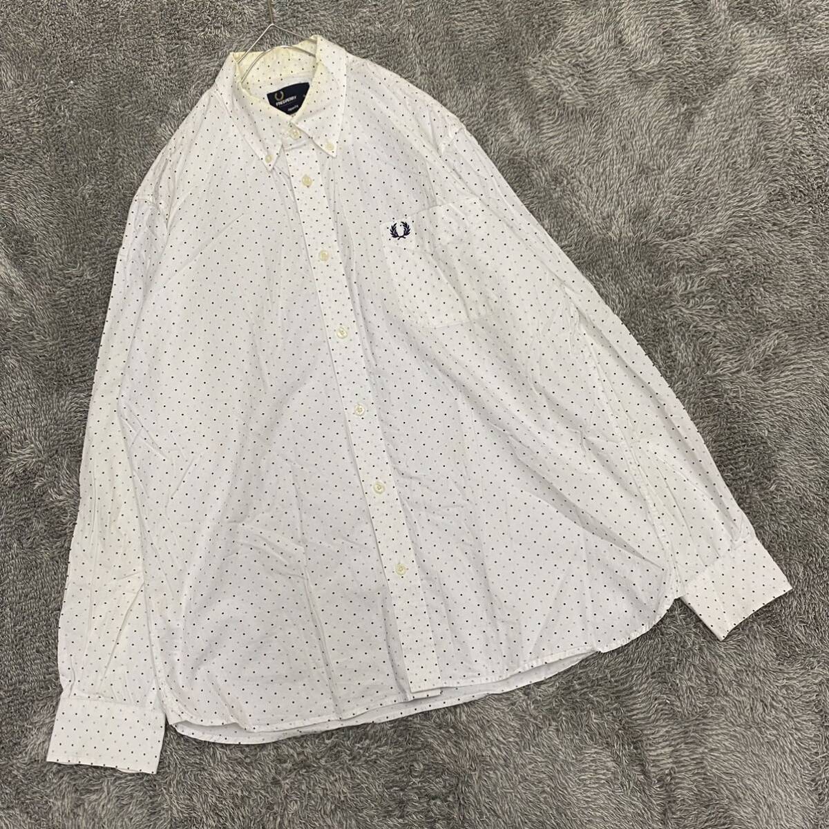 FRED PERRY フレッドペリー 長袖シャツ ボタンダウンシャツ サイズXL ホワイト 白 メンズ トップス 最落なし （H18）_画像1