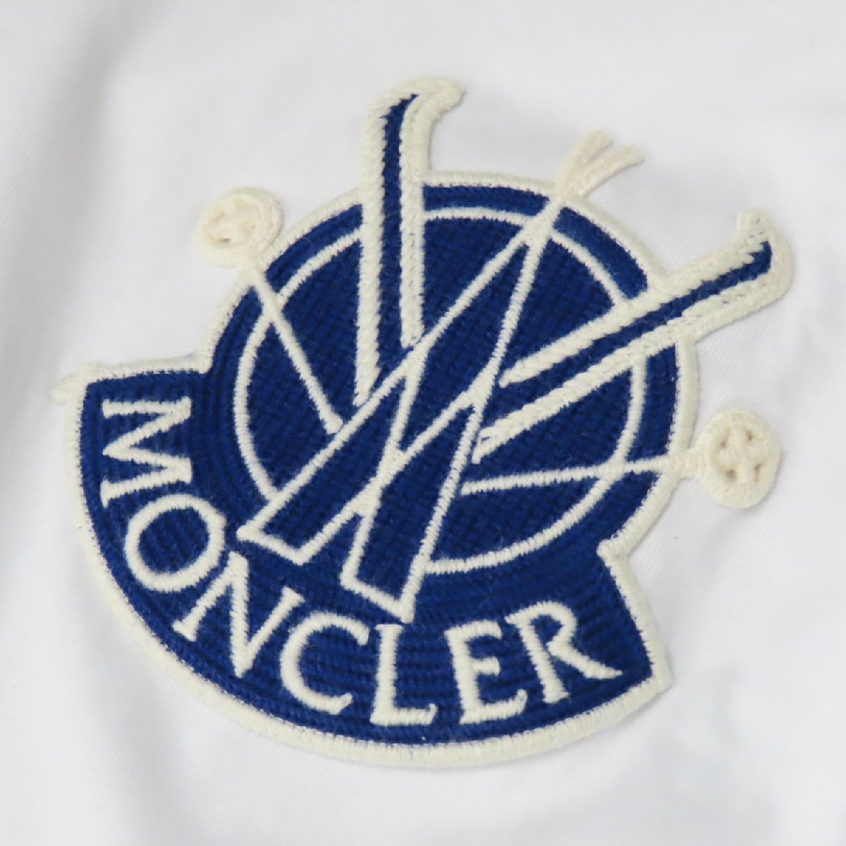 79473MONCLER モンクレール 美品 服 トップス ロゴ ワッペン M 半袖Ｔシャツ コットン ホワイト メンズの画像5