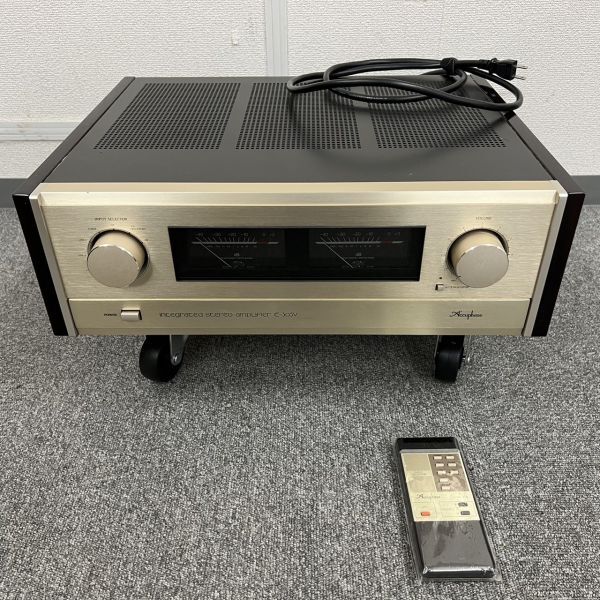 S424-H18-2382 ACCUPHASE アキュフェーズ E-305V/K1Y068 プリメインアンプ オーディオ機器 通電確認済_画像1