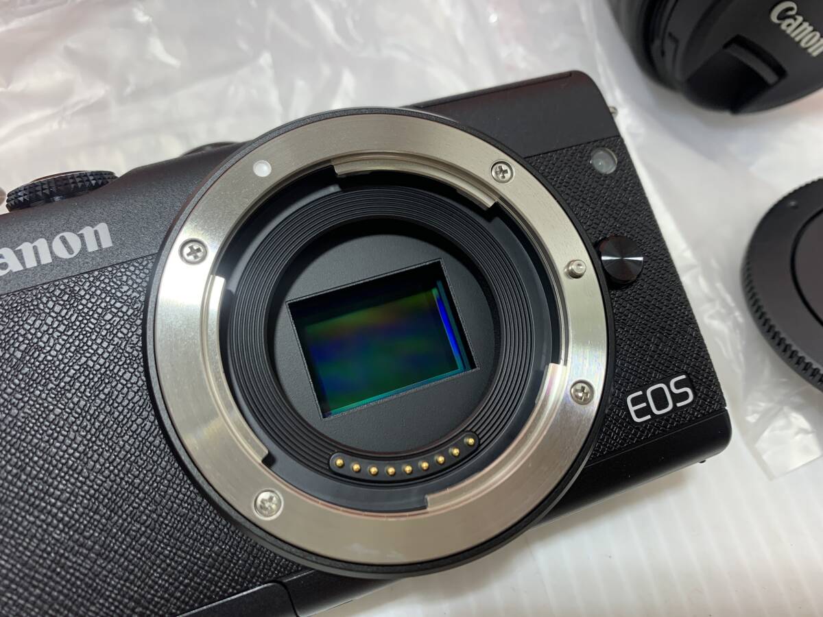 21/127☆Canon　EOS　M200　美品　ミラーレス一眼 デジタルカメラ　EF-M　15-45ｍｍ　1：3.5-6.3　ＩＳ　ＳＴＭ　写真追加あり☆Ｃ１_画像4