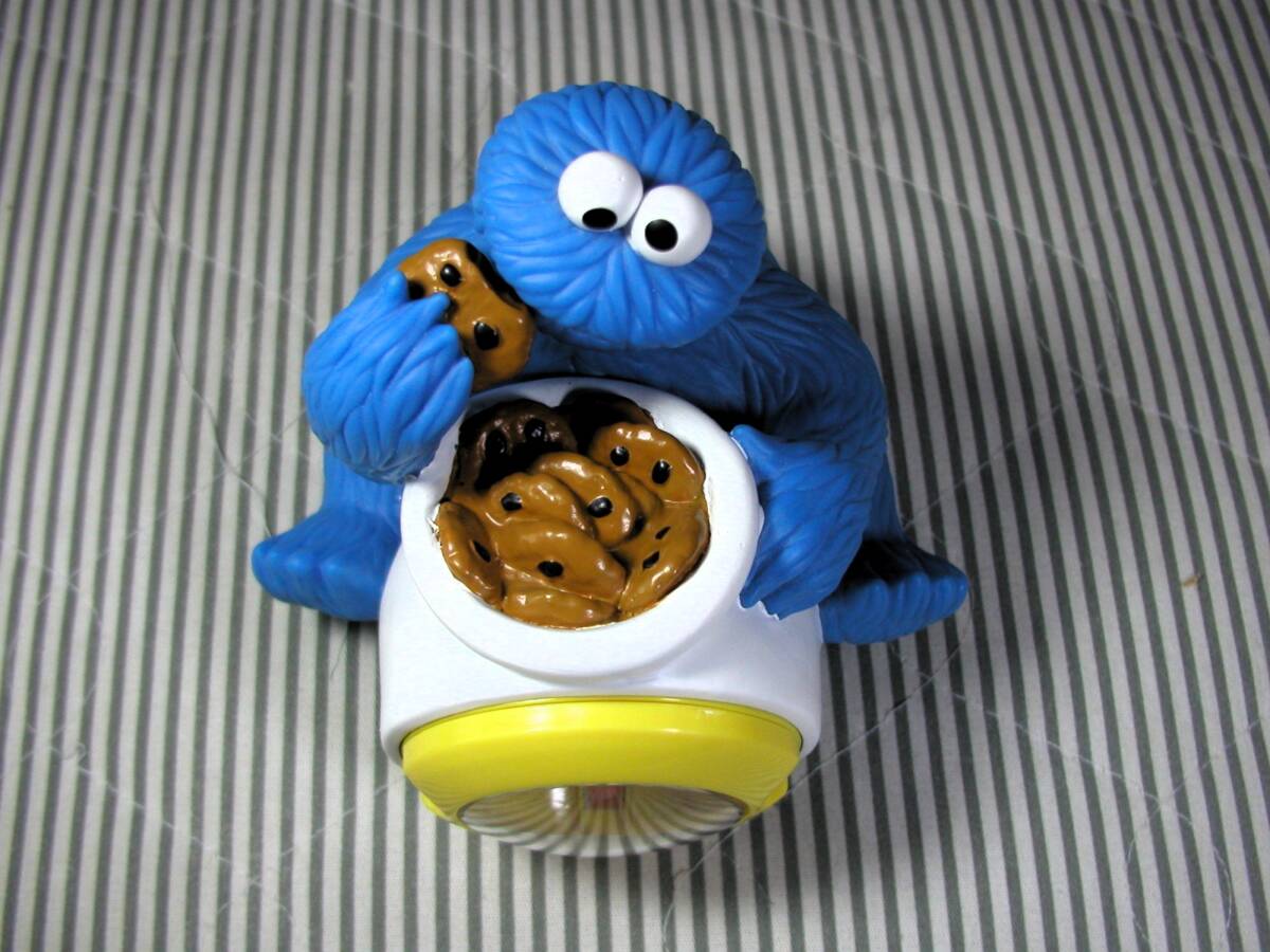 ★☆★ 貴重 かわいい！ クッキーモンスター Cookie Monster セサミストリート 時計 動作品　★☆★_画像3