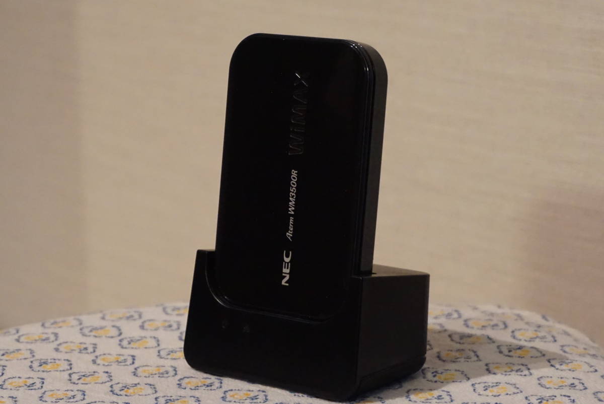 UQ WiMAX 携帯WiFiルーター WM3500R (NEC製) 4G 中古_画像1