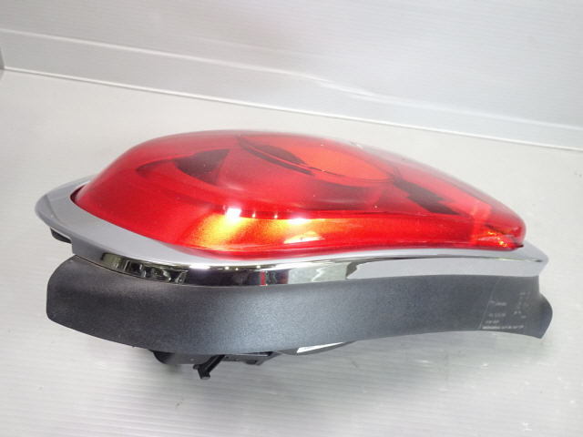 ミニ LDA-XN20 右 テール ランプ ライト レンズ F56 クーパーSD 70677km 美品 1kurudepa_画像3