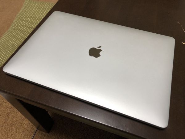 MacBookPro A1707 スペースグレイ 15inch 2016 Core i7 2.9/16G/AppleSSD 1T　充電100回以下_画像2