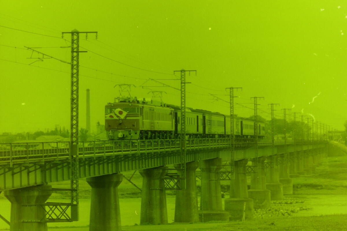 (B23)713 写真 古写真 鉄道 鉄道写真 ひたち エキスポライナー EF8194 お召し列車 御召列車 他 1985年 フィルム ネガ まとめて 20コマ _画像8