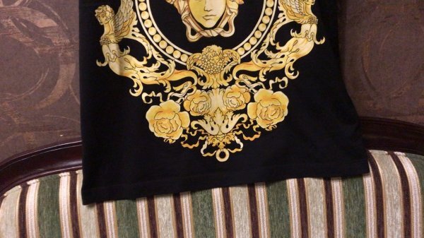  attraction. ba lock * ultimate beautiful goods * dead stock VERSACEmete.-sa×ba lock Logo T-shirt Versace . Gianni Versace 