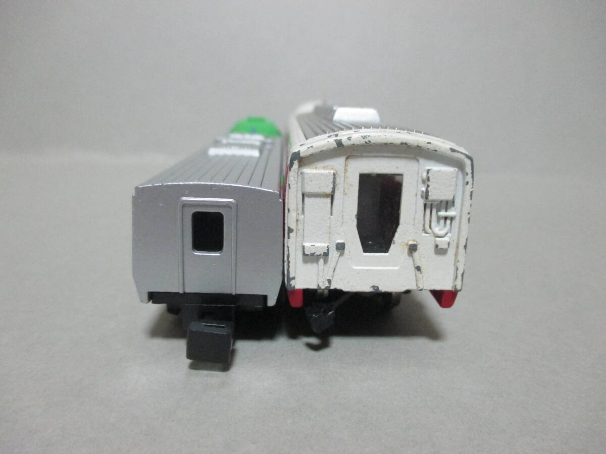 難有 鉄道模型 トレーン HEAT789 スーパー白鳥 ヨネザワ 1/100 ダイヤペット 小田急電鉄 10011 ロマンスカー 日本製 2台 まとめて ジャンク_画像8