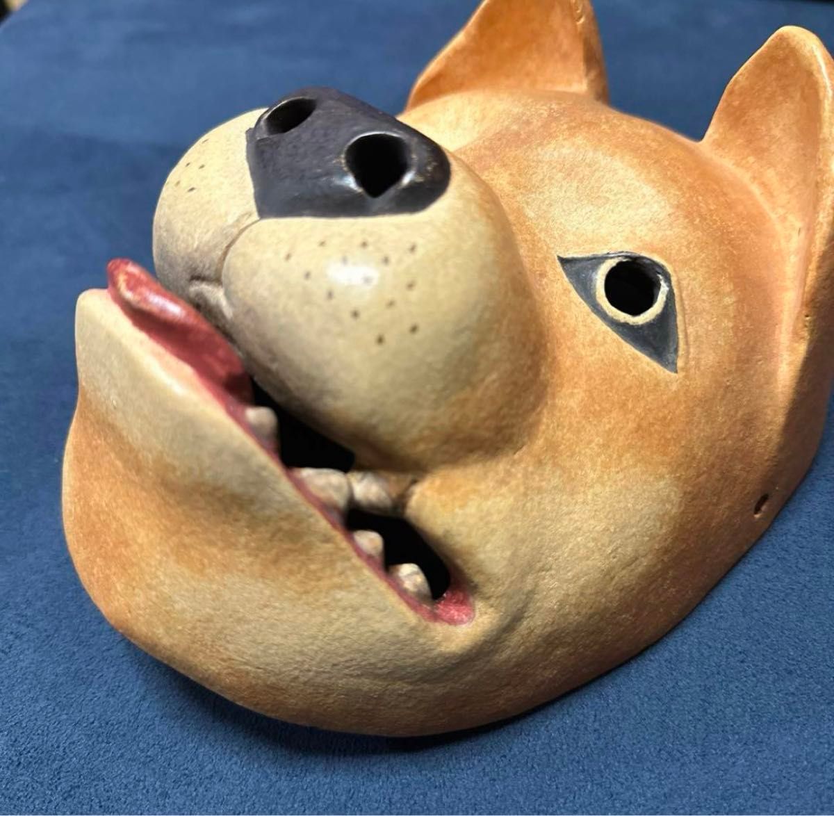 能面     木彫り    (犬)