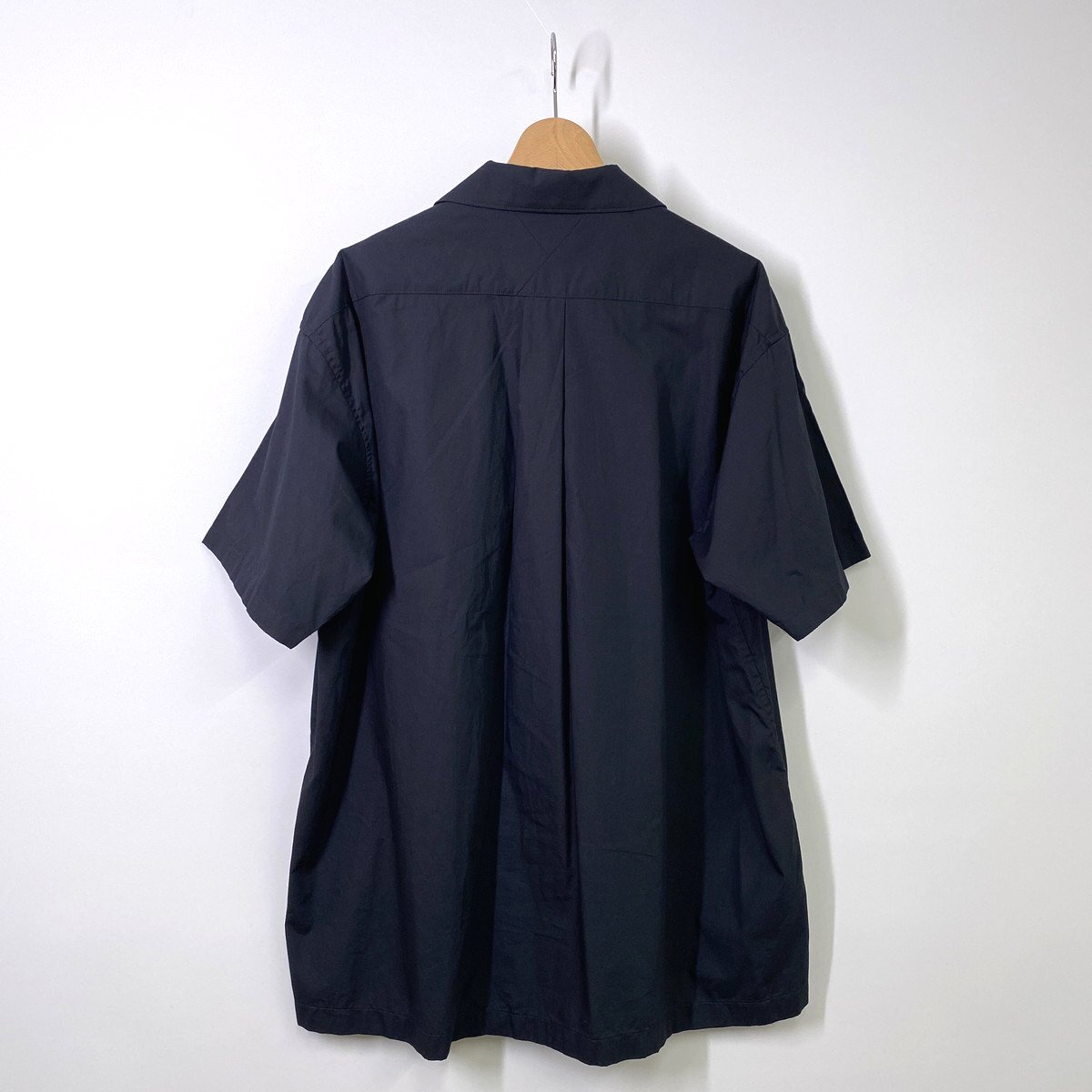 【23SS 定価1.7万円】White Mountaineering ホワイトマウンテニアリング BROAD OPEN COLLAR SHIRT オープンカラーシャツ 3 ネイビー 半袖_画像2