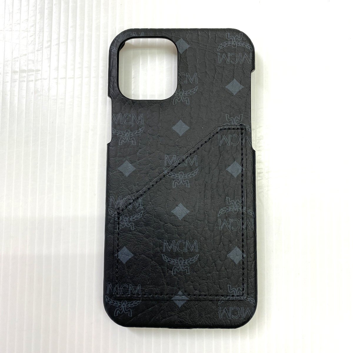 【定価2.3万円 美品】MCM iPhone13 ケース AREN VISETOS SMARTPHONE COVER ブラック 黒 スマホ カバー モノグラム エムシーエム_画像3