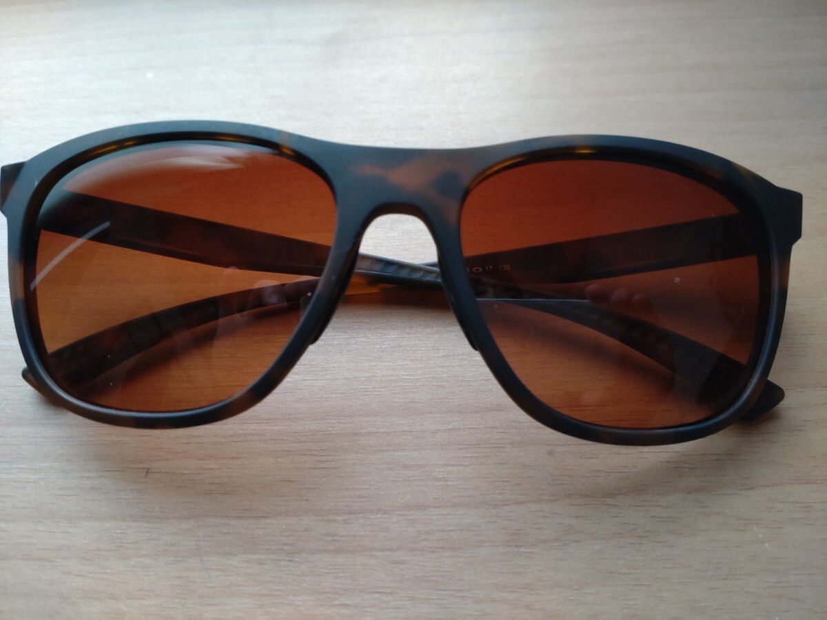 OAKLEY солнцезащитные очки Brown 