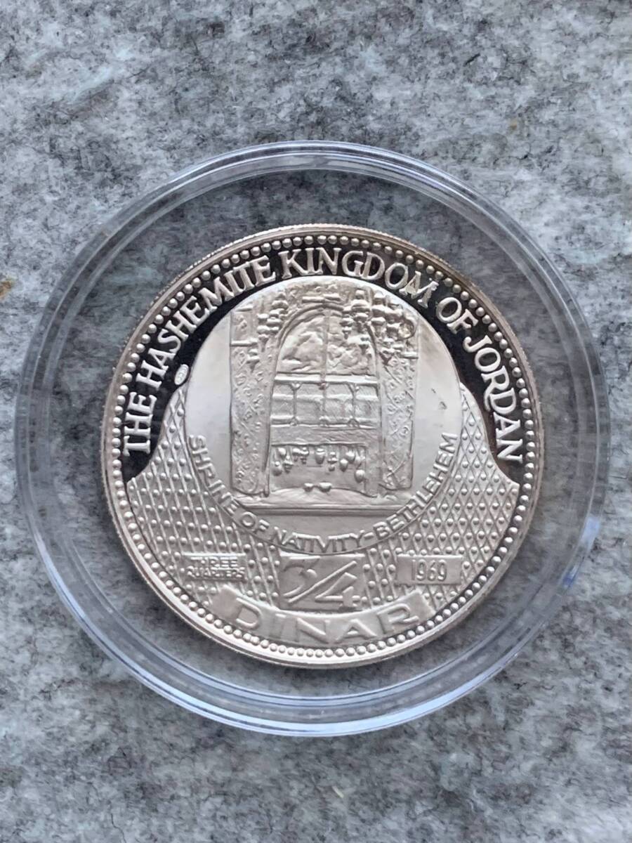 ヨルダン　1969年　聖地ベツレヘム図/フセイン国王　3/4 ディナール 大型プルーフ銀貨（直径約45mm）/コインカプセル付_画像1