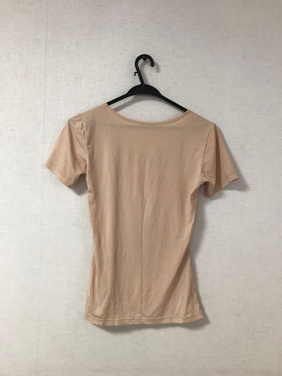 058146 UNIQLO ユニクロ　ヒートテック　 半袖 トップス ブラック 半袖Tシャツ ベージュ