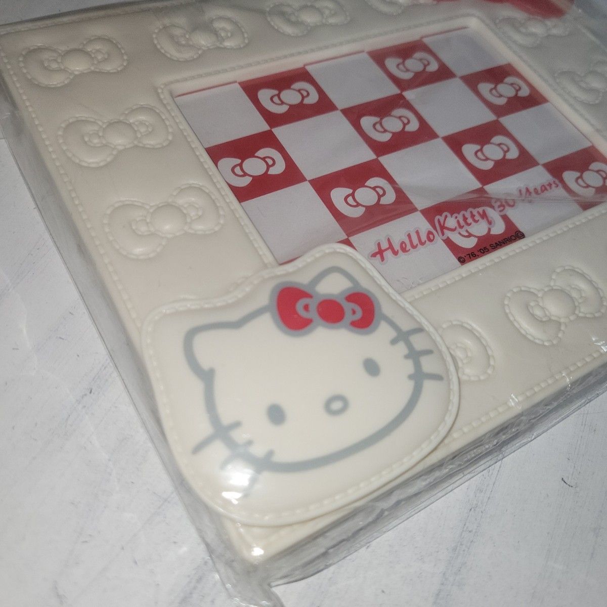 新品 未開封 SANRIO HELLOKITTY 30周年 非売品 写真立て  ハローキティ  フォトフレーム キルティング風